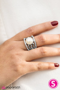 Paparazzi "Taste Of Refinement - White" ring Paparazzi Jewelry