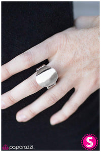 Paparazzi "The Bell Curve - Silver" ring Paparazzi Jewelry