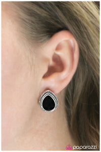 Paparazzi "The Deluxe - Black" earring Paparazzi Jewelry