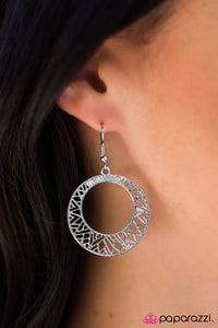 Paparazzi "The Rising Sun -Silver" earring Paparazzi Jewelry