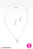 Paparazzi "The World Is Your Oyster - White" necklace Paparazzi Jewelry