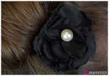 Paparazzi "Timelessly Towering" hair clip Paparazzi Jewelry