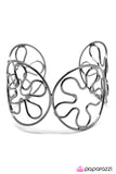 Paparazzi "Totally Groovy" bracelet Paparazzi Jewelry