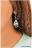 Paparazzi "Totally Smitten" earring Paparazzi Jewelry