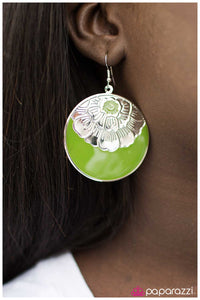 Paparazzi "Tropical Delight - Green" earring Paparazzi Jewelry