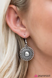 Paparazzi "Trust Me" earring Paparazzi Jewelry