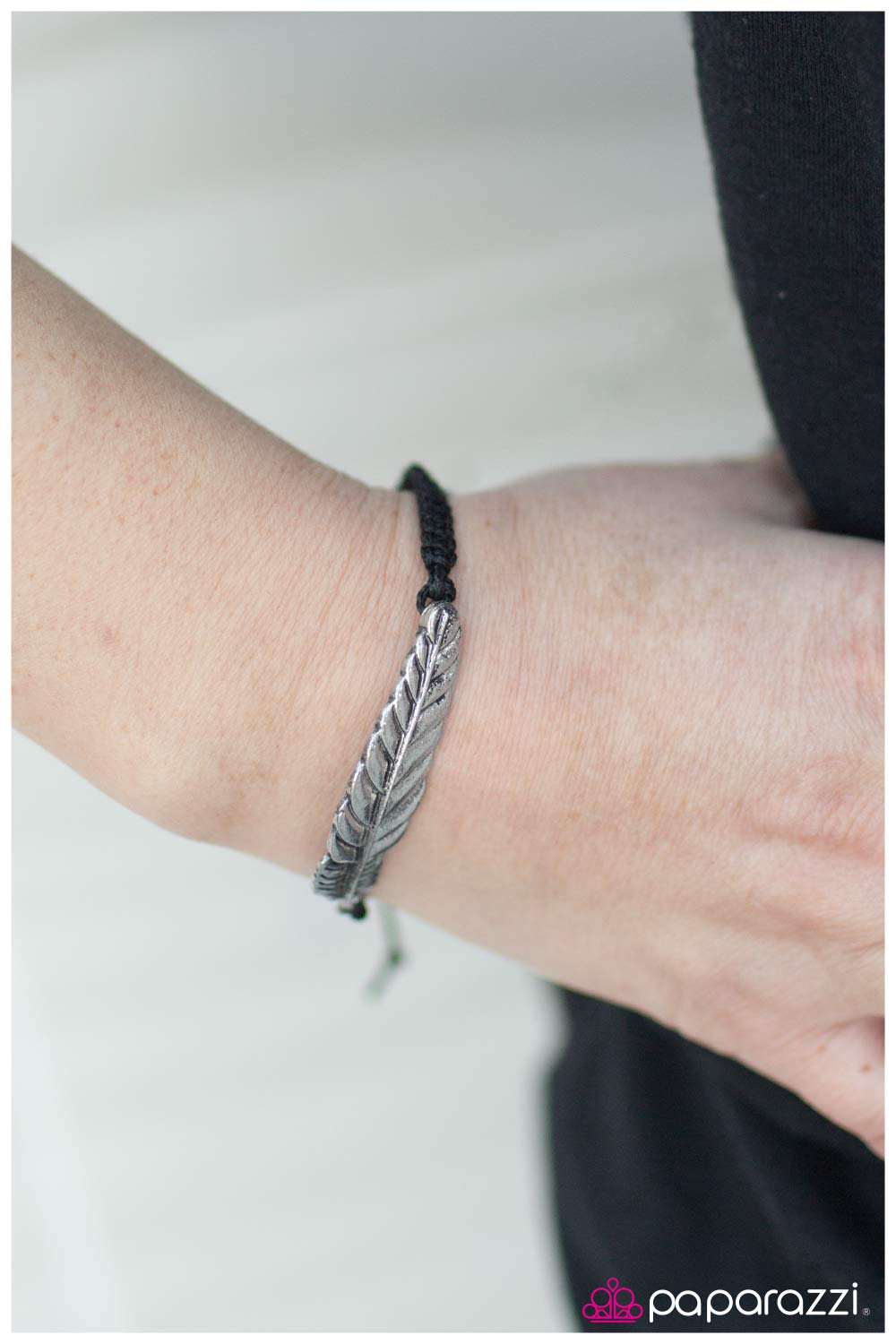 Feather on sale bracelet paparazzi