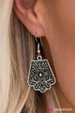 Paparazzi "Victorian Vixen" necklace Paparazzi Jewelry