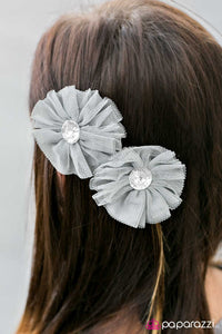 Paparazzi "Yes, Darling - Silver" hair clip Paparazzi Jewelry