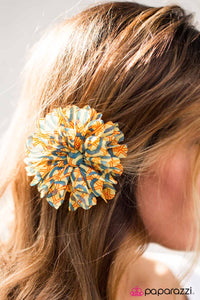 Paparazzi "Yipee!" hair clip Paparazzi Jewelry