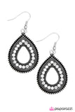 Paparazzi "Young and Restless" earring Paparazzi Jewelry